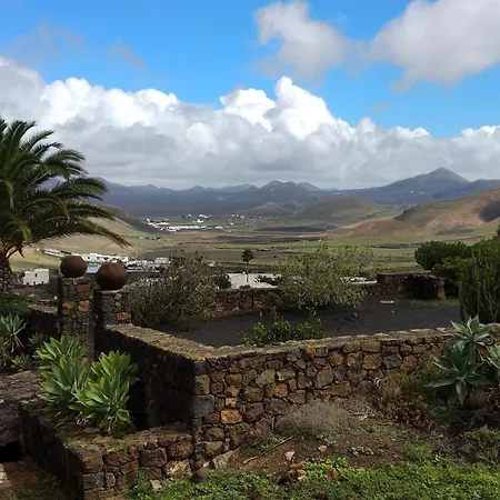 Casa Del Valle 10 * Яйса